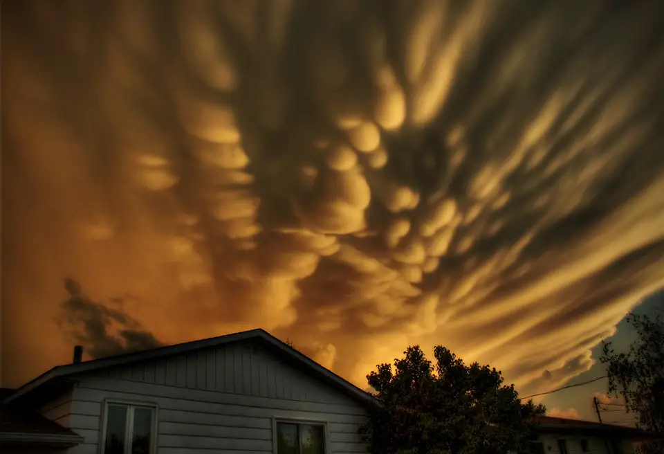 The Weirdest Clouds Formation You Probably Haven’t Seen Before - Bored ...