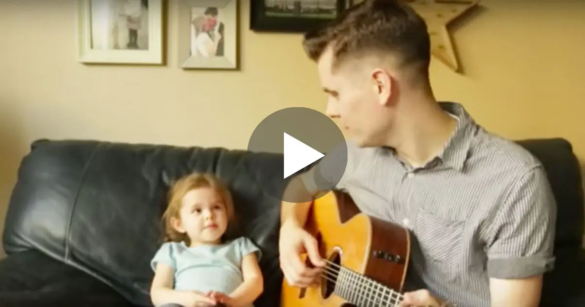 Dad and 4-yr-old daughter start singing a duet - seconds 