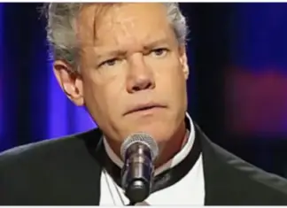 Randy Travis stuns country Hall of Fame crowd by singing 3 years after stroke