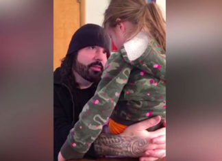 Father Teaches Young Daughter How To Cope With Anger, Everyone Should Hear This.
