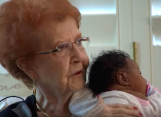 Airline rejects letting dad and newborn baby on plane so widow takes them home