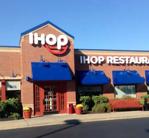 Man With Special Needs Gets Surprise From IHOP Waitress