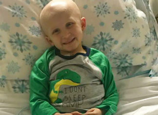 4-yr-old with cancer is just minutes from death, wakes up and tells mom: “I’ll just go to heaven and play until you get there”
