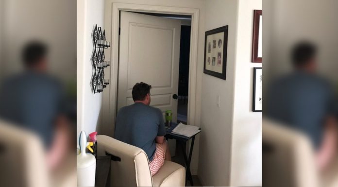 Dad Sits for Days Outside Wife’s Bedroom Door, Refusing to Leave Her Through Cancer Battle