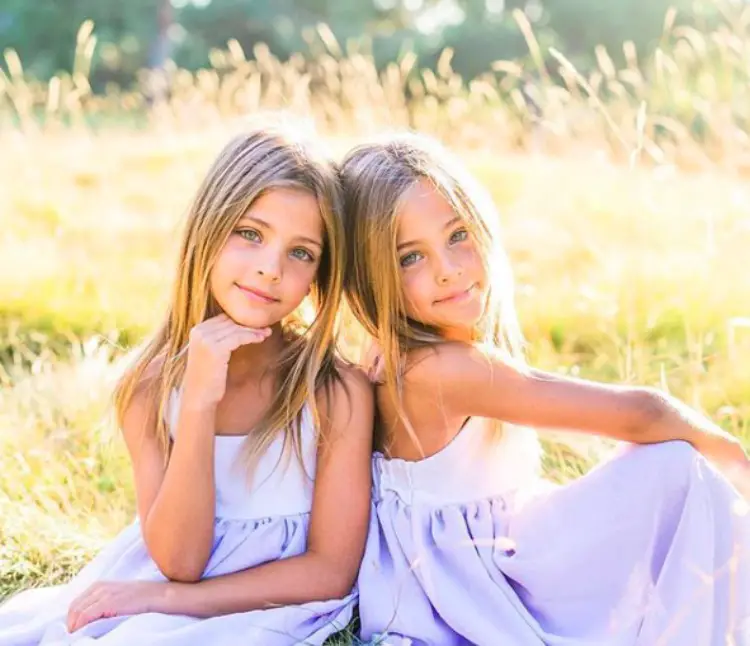 Dubbed “the most beautiful twins in the world:” this is what the ...