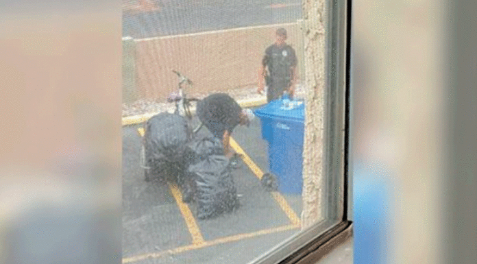 Officer’s Generousity For The Homeless Was Caught On Camera