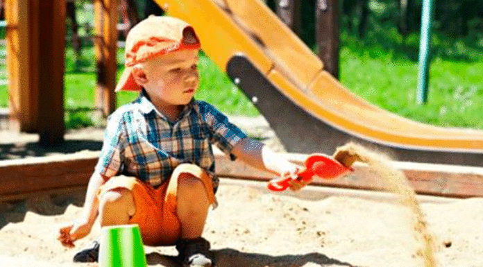 Mother Of Boy Dismayed When Asked To Leave During Girls-Only Playdate