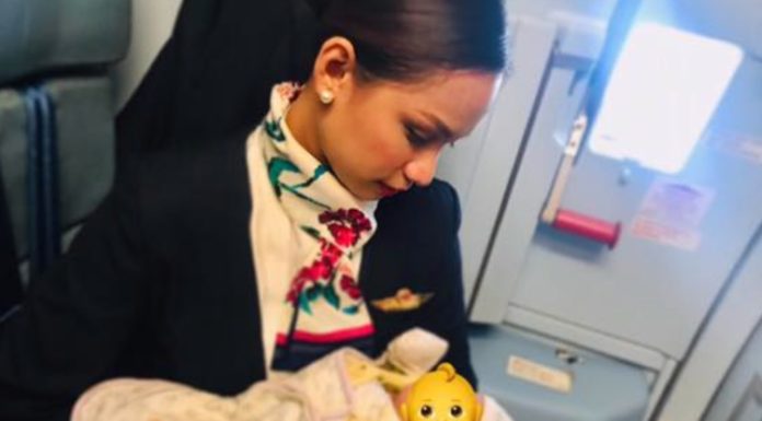 Flight Attendant Breastfeeds Stranger’s Baby in Flight When Mom Runs Out of Formula