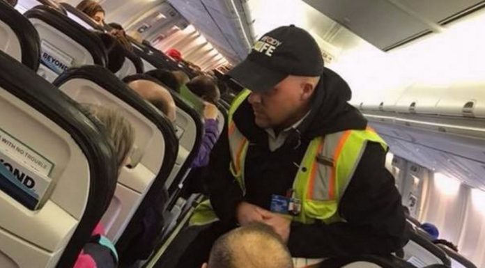 After Plane’s Delayed, Woman Snaps Pic Of What Crew Was Up To