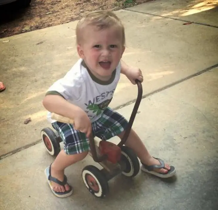 Dying little boy sat up and said four words, then closed his eyes ...