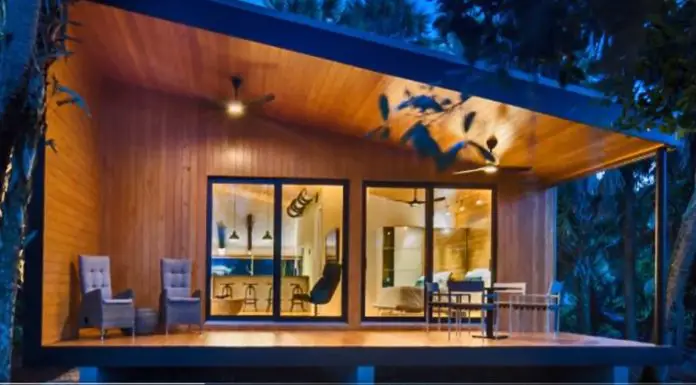 Son builds aging father a cozy tiny home to keep him close and still live independently