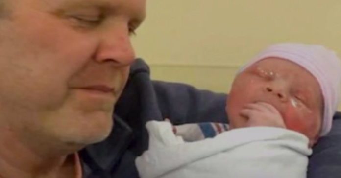 Dad has 14 sons, but it’s the newborn’s name that’s making headlines around the world