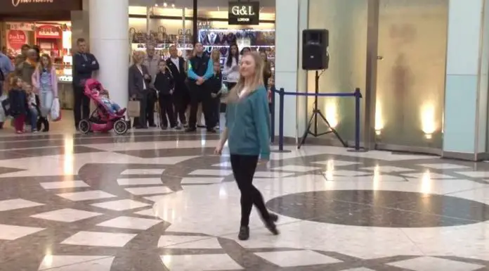 Girl Starts Dancing Randomly In Airport, Minutes Later There’s An Epic Flash Mob