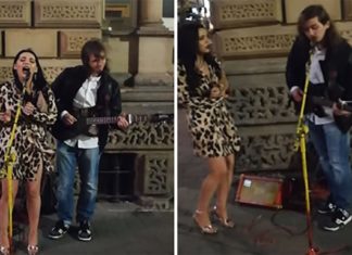 Stranger Jumps In, Sings ‘Hallelujah’ With Street Performer