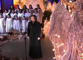 Susan Boyle Sings Christmas Song That Gives You Goosebumps