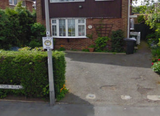 Woman Surprised By Mom’s House Picture On Google Maps