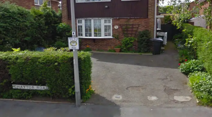 Woman Surprised By Mom’s House Picture On Google Maps