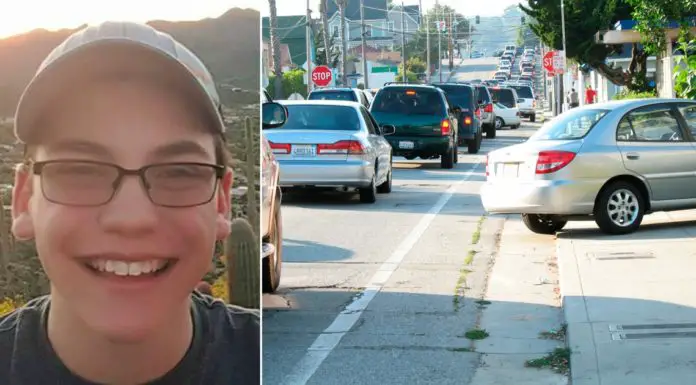 Teen Steps In To Help Motorist Stuck In The Middle Of The Road