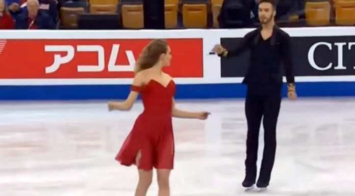 Ice dancers captivate audience to Ed Sheerans perfect