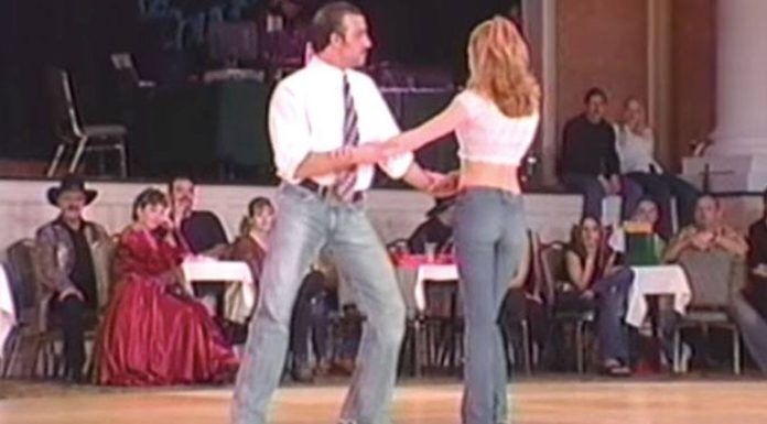 Famous Swing Dancers Took The Stage and Gave the Audience Honky-Tonk Dance That Left Them Mesmerized