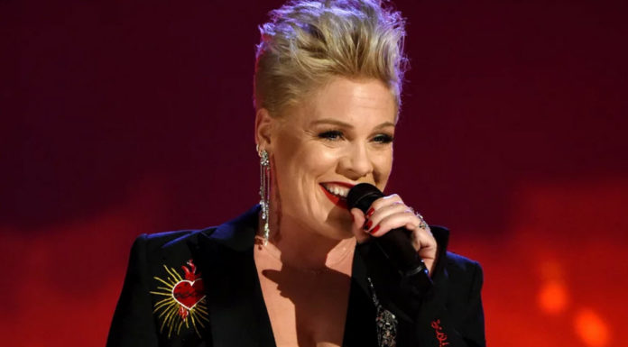 Pink absolutely nails ‘Jolene’ at Dolly Parton tribute