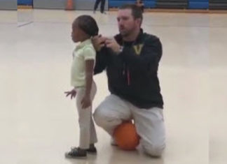 Coach goes viral online for this one act during kids’ basketball game
