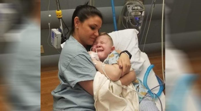 5-Year-Old Wakes from Surgery With No One by His Side, Nurse Approaches and Holds Him Tight
