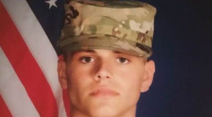 Veteran dies of cancer just 5 hours after getting married to the love of his life