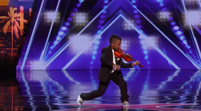11-year-old violinist once bullied for having cancer is taking our breath away with musical talent