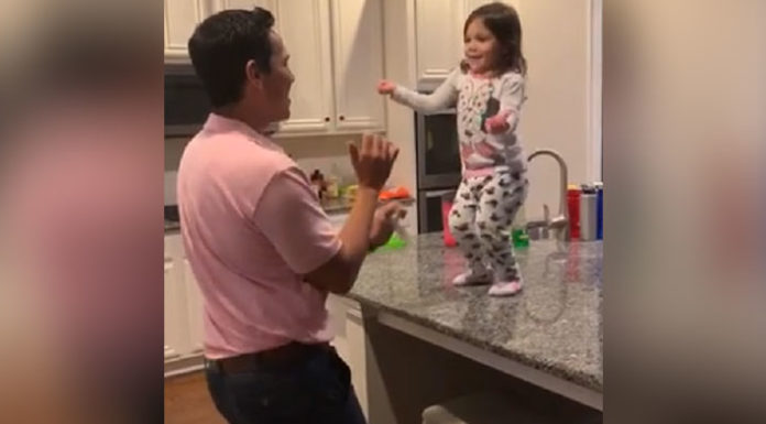 Cute toddler and her daddy share the most amazing dance-off