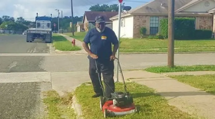 Bus driver mows the lawn when he sees kids waiting in overgrown weeds