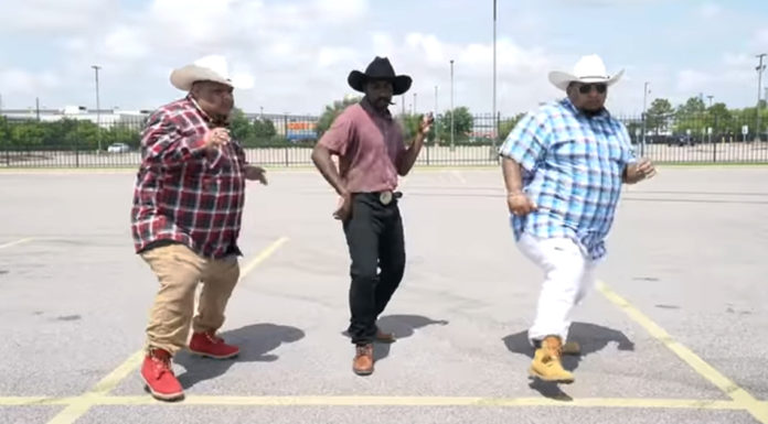 Cousins dressed as cowboys perform hilarious dance and gain over 2.6 million views