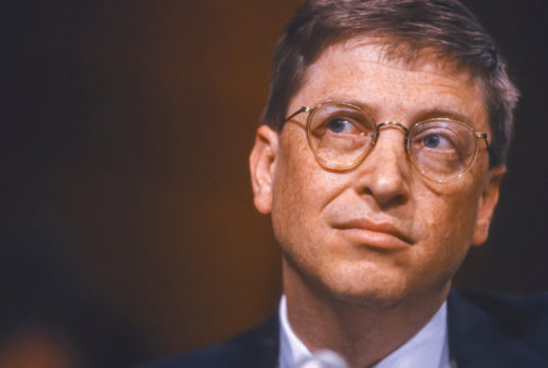 Bill Gates, world's richest man, still washes dishes with ...