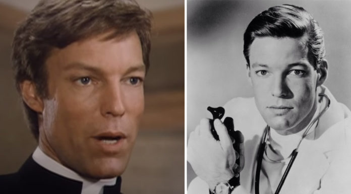 The 1960’s golden boy of Hollywood, Richard Chamberlain looks awesome at 87