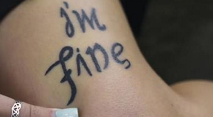 This woman’s tattoo looks ordinary at first glance, but spreads a very powerful message about depression