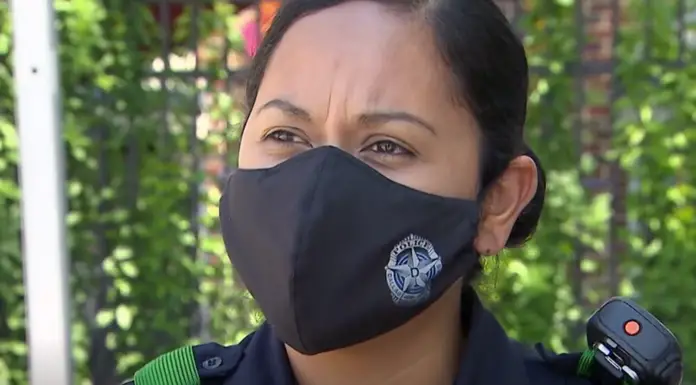 2-year-old brings police officers to struggling mother of six who fled an abusive relationship