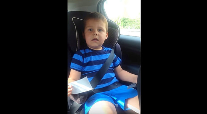 This boy’s reaction to hearing he’s going to be a big brother is beyond cute
