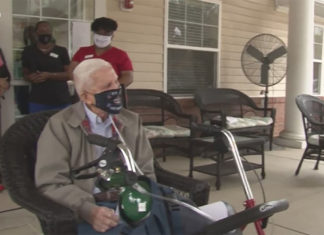 WWII Veteran celebrates 100th birthday with a parade – Happy Birthday