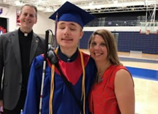 Legally blind student graduates with top marks and receives a college scholarship