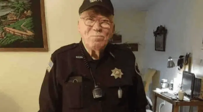 Police officer of 50 years dies on the day of his retirement after finishing his last shift