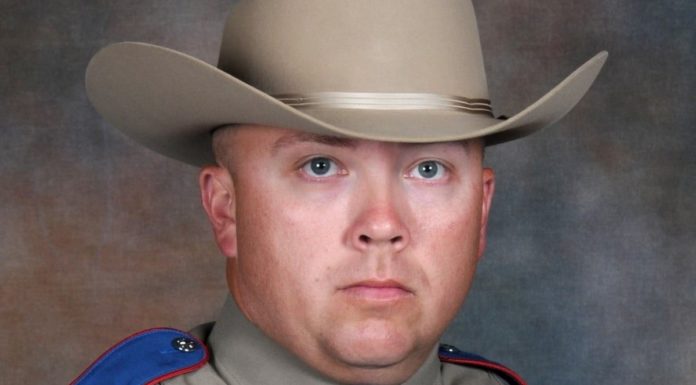 Texas Trooper who was shot by a person he tried to help “has no viable brain activity”