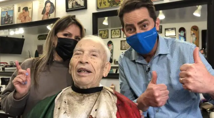 World War II veteran gets a free hair cut on his 100th birthday
