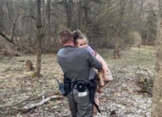 New York State Trooper spots 2-year-old missing girl in the mountain just before the sunset