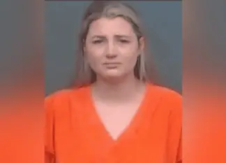26-year-old teacher’s aide who had sexual intercourse with three students claimed she didn’t know she wasn’t allowed to do that