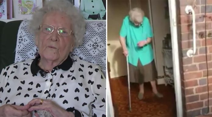 Garbage man surprises great grandmother on her 100th birthday with heartwarming gesture