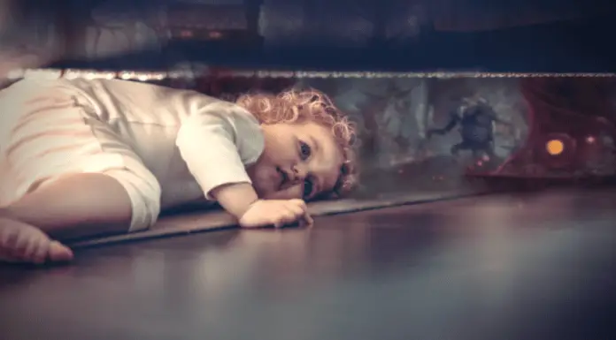 Police finds 3-year-old boy hiding under the bed and eating plastic after being left home alone for three days