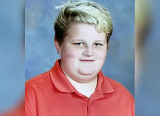 High school football player dies after collapsing from “heat stroke” during practice