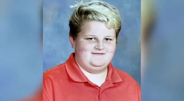 High school football player dies after collapsing from “heat stroke” during practice