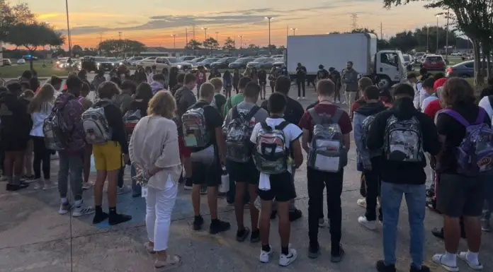 Thousands of high school students across America unite in prayer