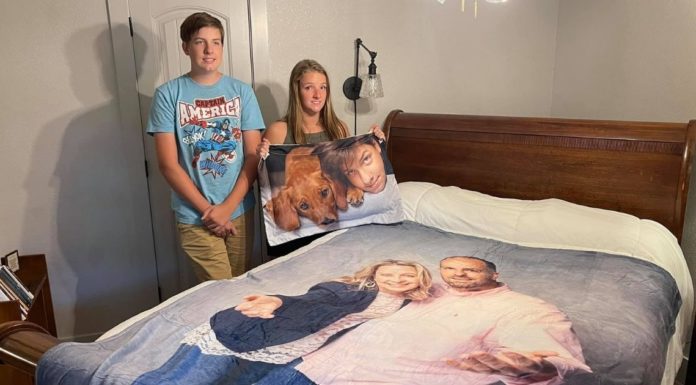 Parents give daughter hilarious gift for dorm room as she’s heading to college